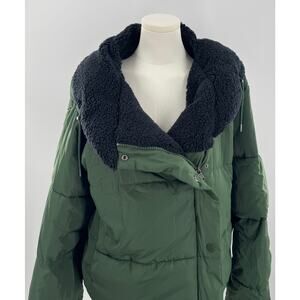 Urban Outfitters BDG Womens Black Green Sherpa Lined Puffer Jacket XL NWT